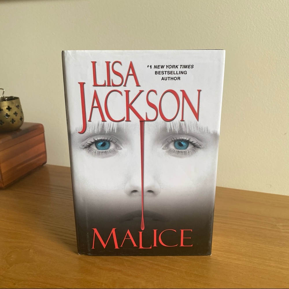 The New Orleans Series: Malice / Lisa Jackson 2009